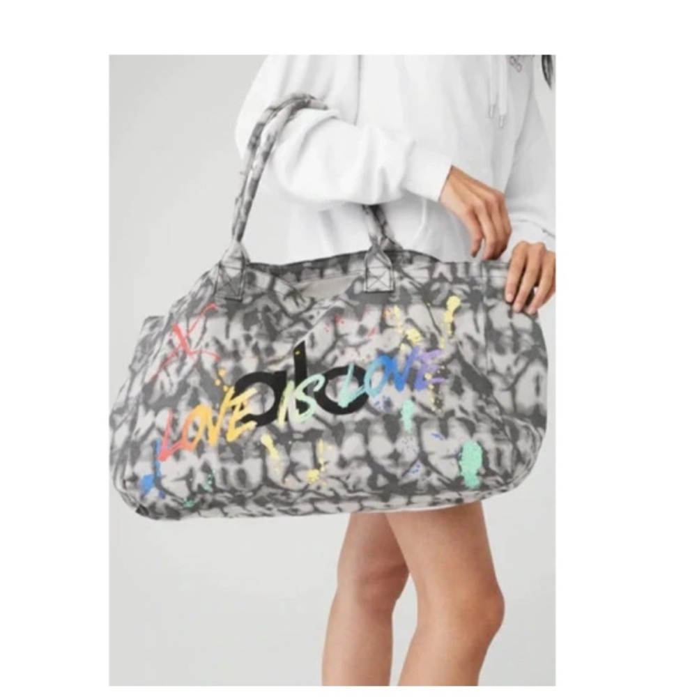 Brand New Alo Yoga Tote Bag Pride Special Edition